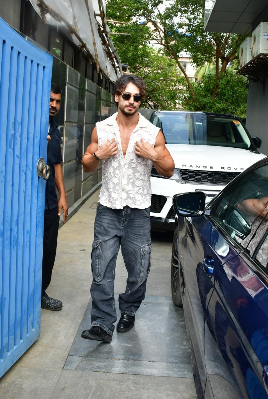 Tiger Shroff's visit to Puja films in Juhu hinted at his unwavering dedication to his craft.